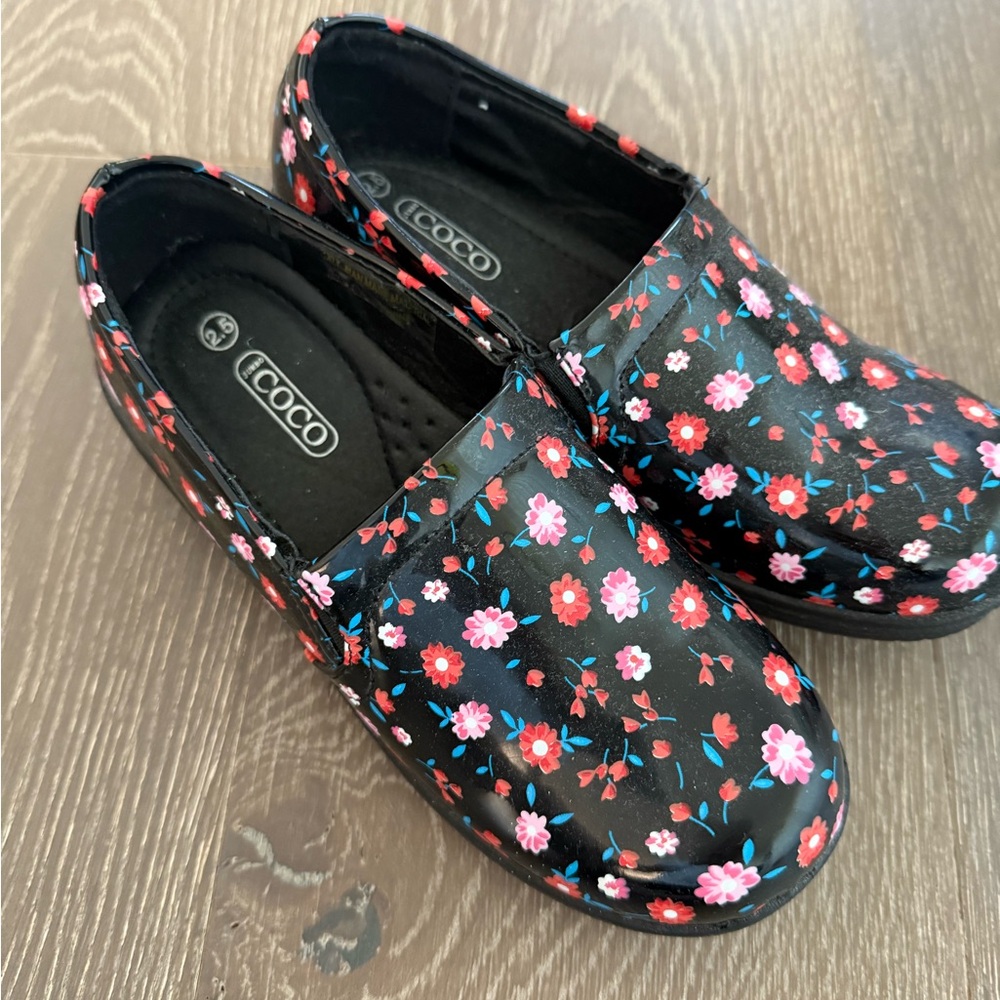 EUC Floral Kids Slip On Rubber Clogs Shoes